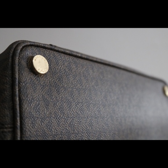 Michael Kora Jet Set Tote *Brand New* - Picture 5 of 12